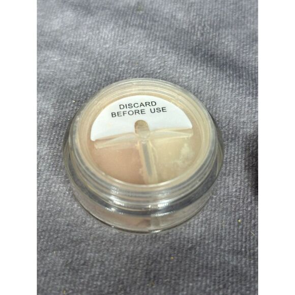 bareMinerals Natural Medium Well-Lit/Back Lit New Sealed - Picture 3 of 3
